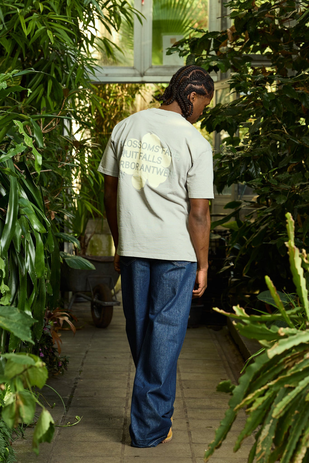 BEIGE BLOSSOMS TSHIRT