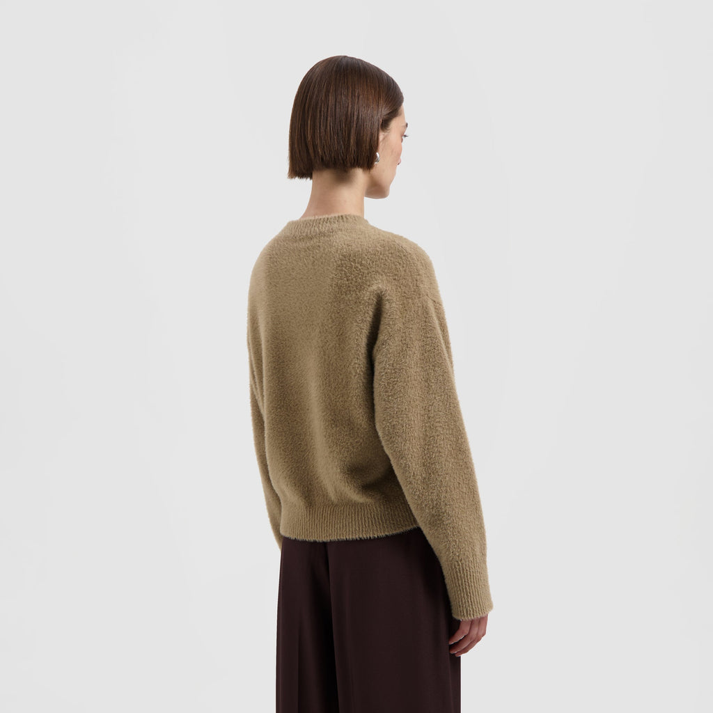 FLUFFY SCRIPT LOGO KNIT