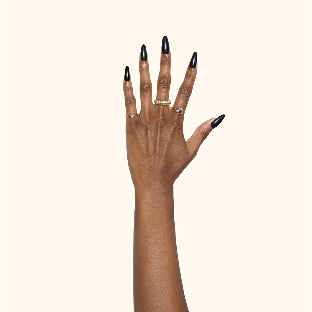 ONYX NAIL POLISH