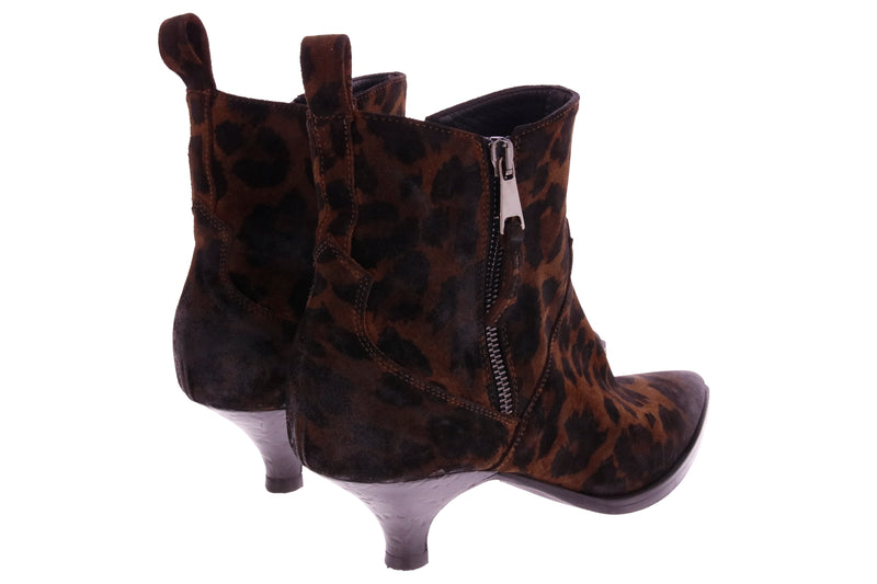 ANKLE BOOTS