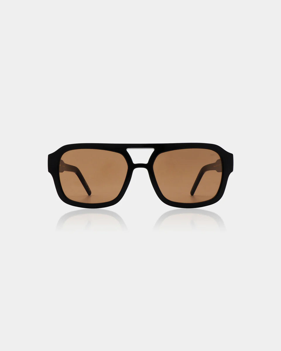 A. KJÆRBEDE Kaya black sunglasses