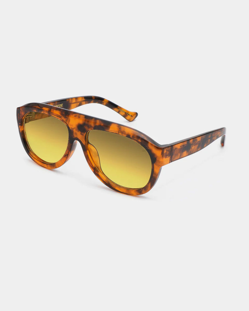 A. KJÆRBEDE Rio sunglasses havana brown