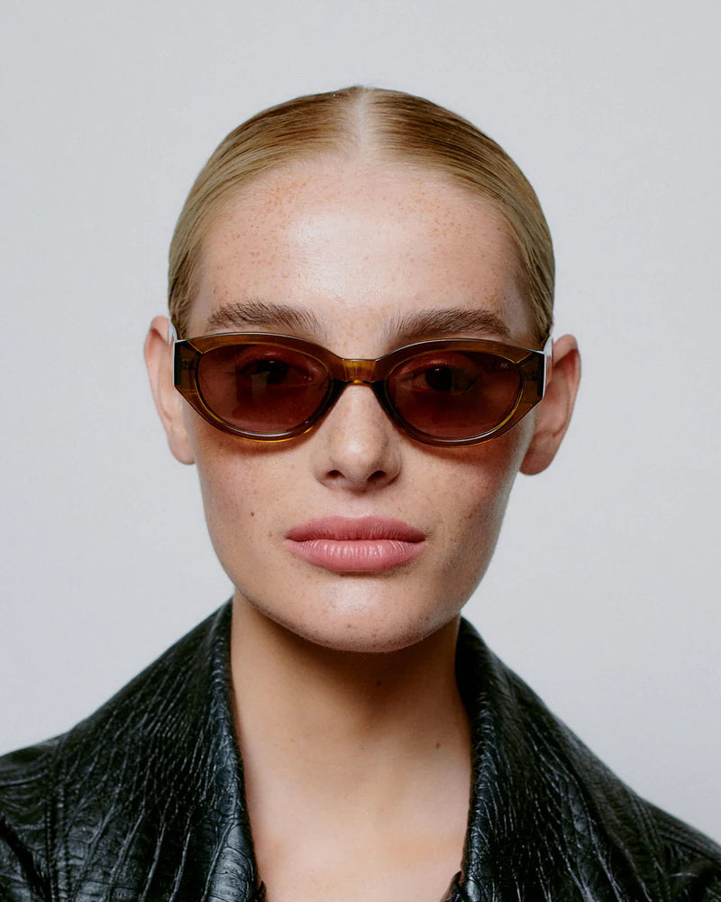 A. KJAERBEDE Winnie smoke transparent sunglasses
