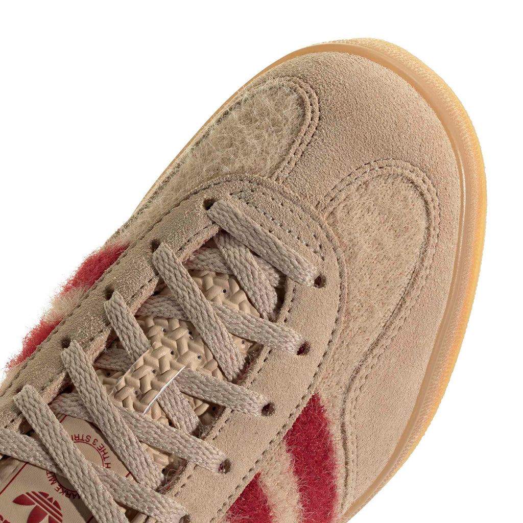 GAZELLE INDOOR
