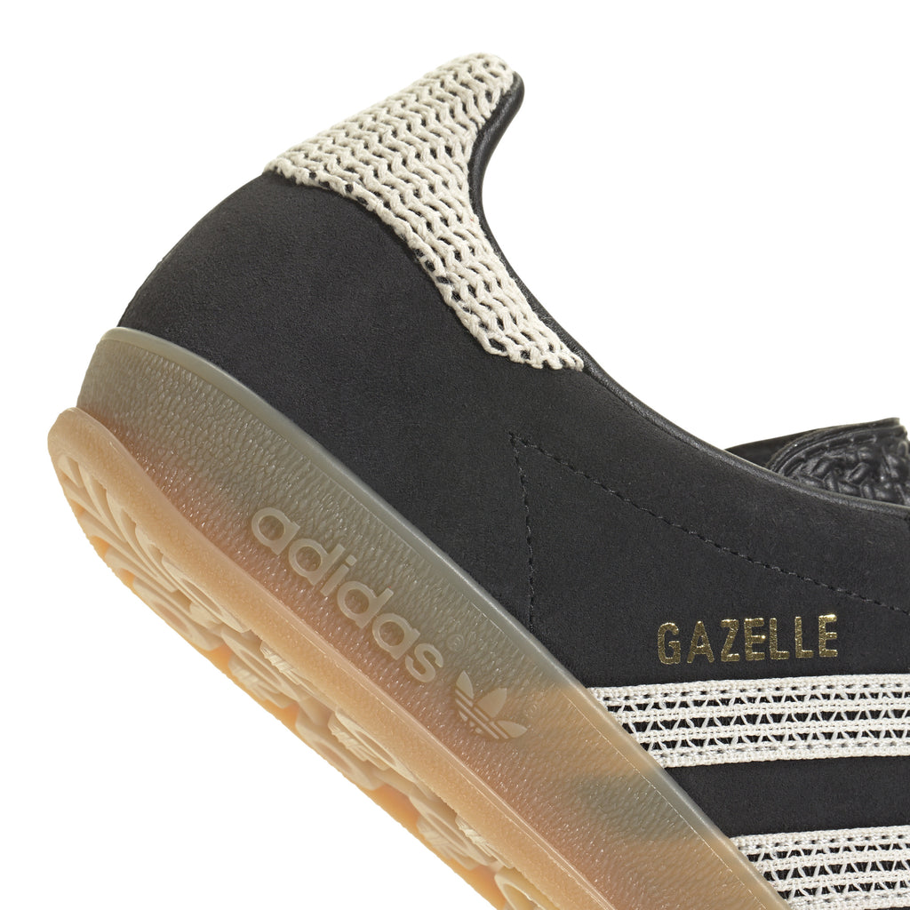 GAZELLE INDOOR