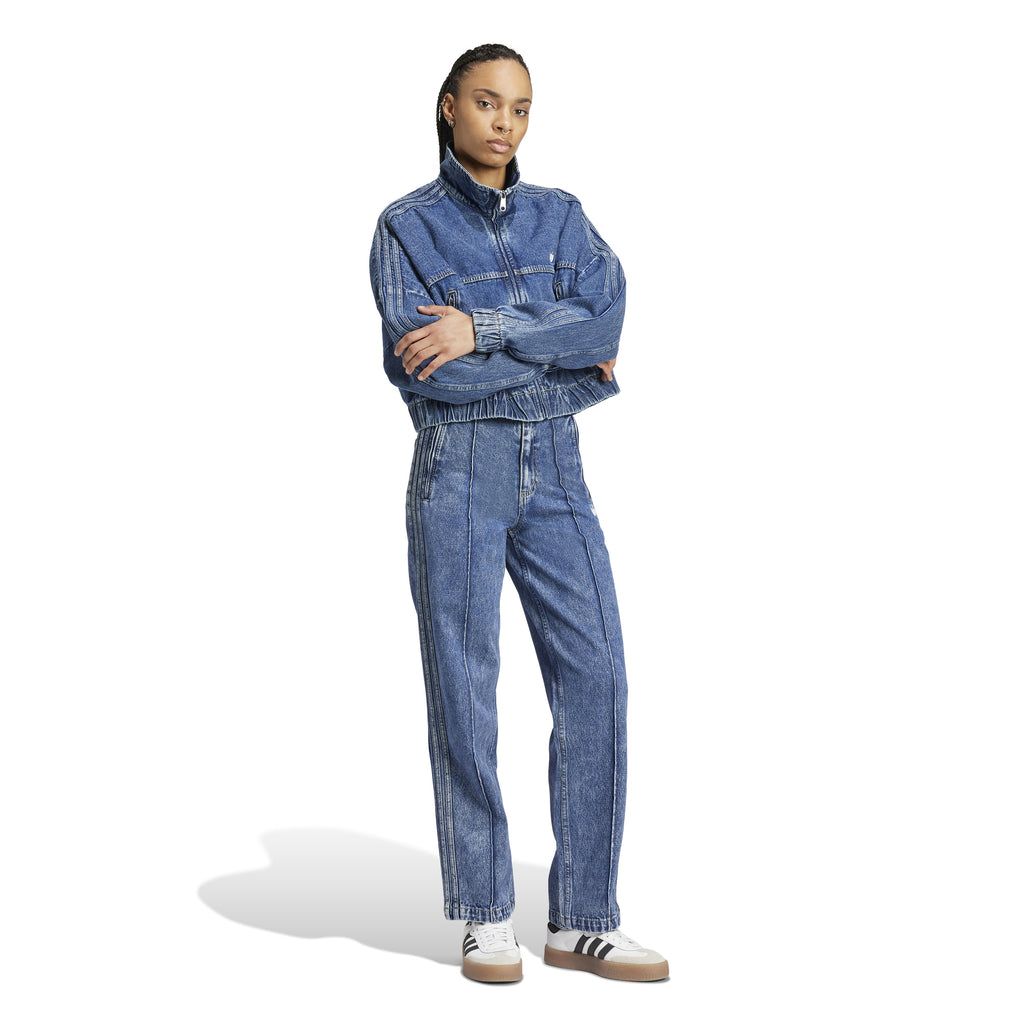 PREMIUM ESSENTIALS DENIM STRAIGHT LEG PANTS