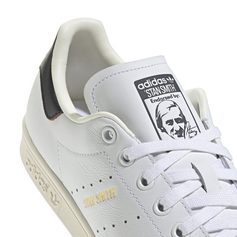 STAN SMITH