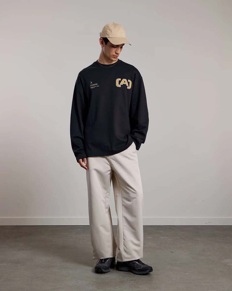 AEDEN Aris LS tee black