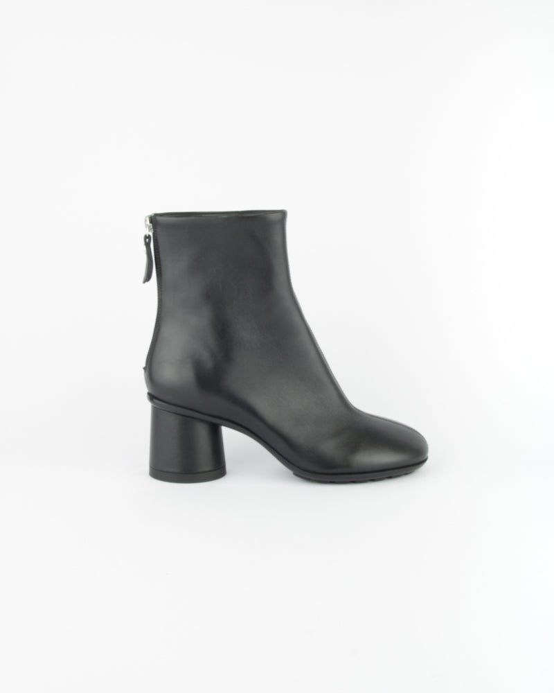 AGL Curvy bootie ankle boots - Shop at Monar Antwerp