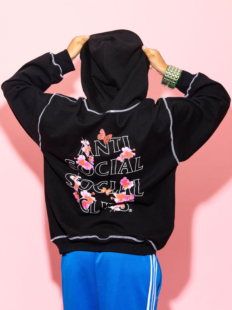 CONTRAST STITCH HOODIE