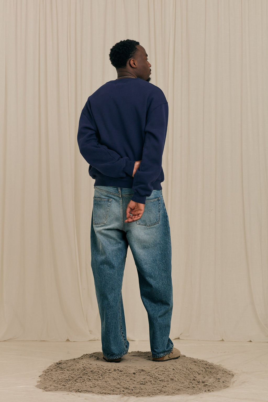 ARBOR FLOWER NAVY CREWNECK