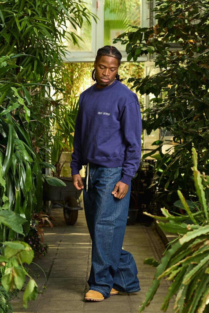 BLOSSOMS CREWNECK