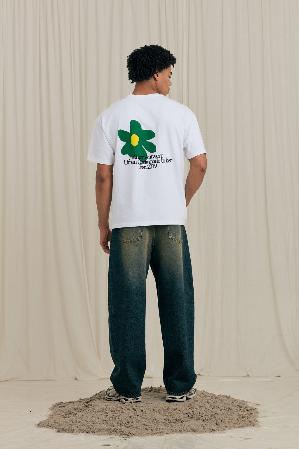 FLOWER OASIS GREEN T-SHIRT