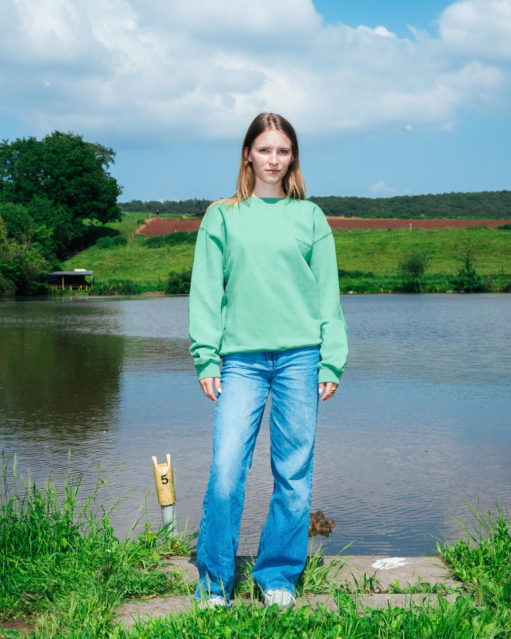 GREEN METALLIC CREWNECK