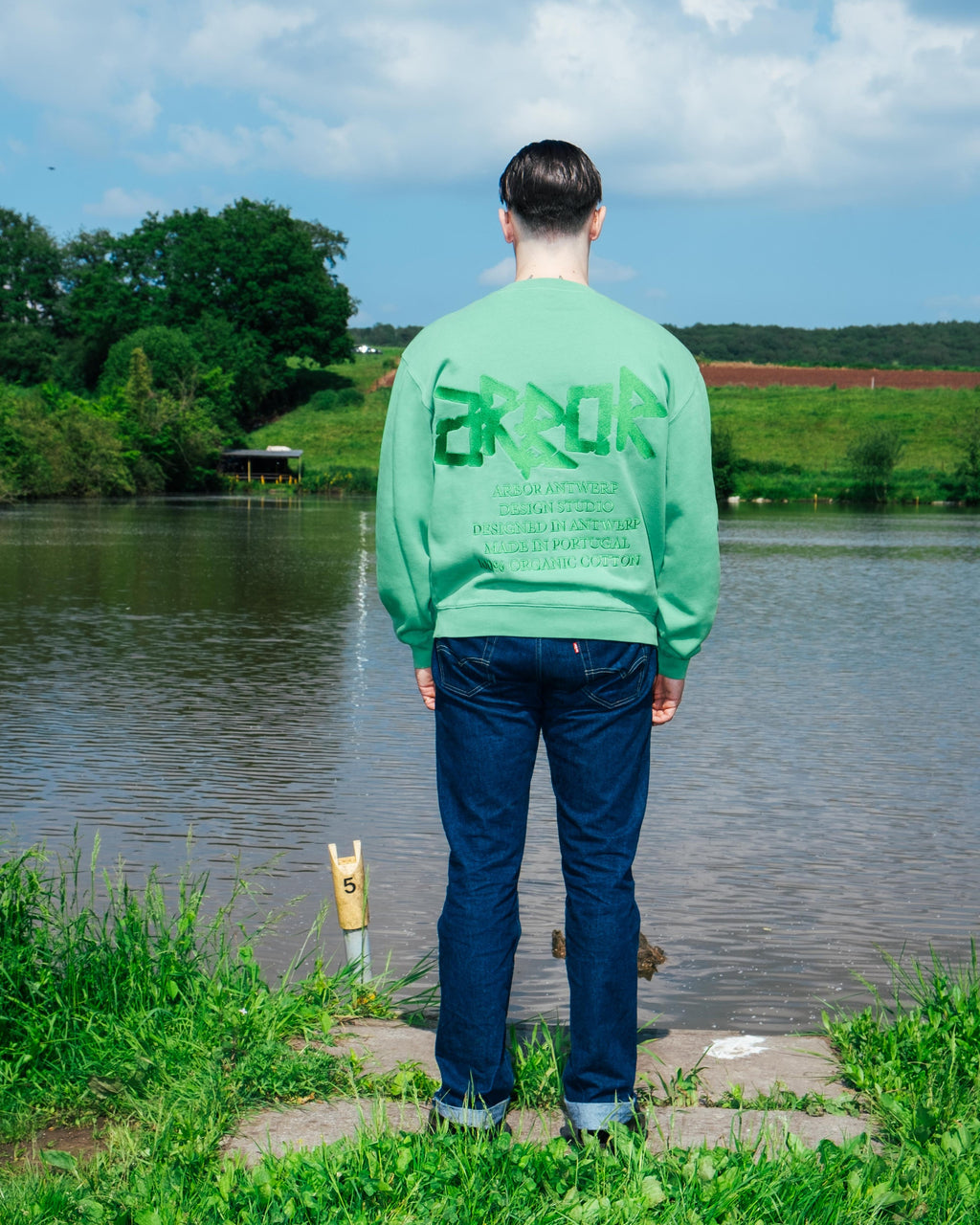 GREEN METALLIC CREWNECK