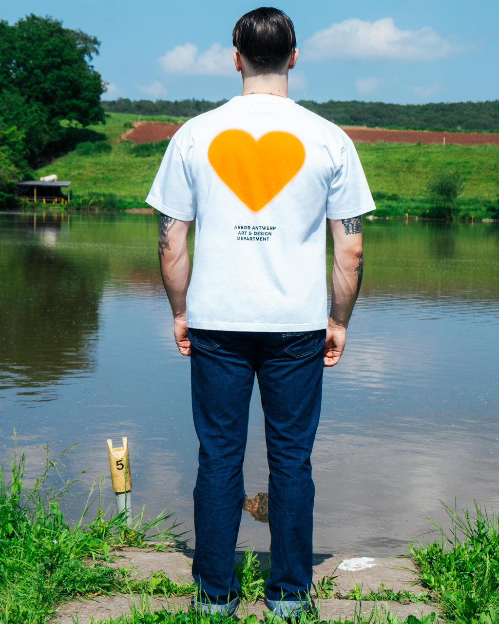 ORANGE FADED HEART T-SHIRT