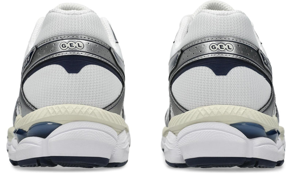 ASICS Gel-Cumulus 16 sneakers 1203A733-103 white midnight