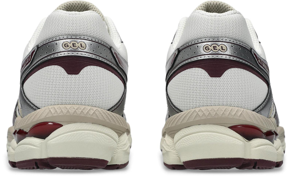 ASICS Gel-Cumulus 16 sneakers 1203A733-104 cream beniimo purple