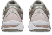 ASICS Gel-Nimbus 10.1 sneakers cream pink cloud