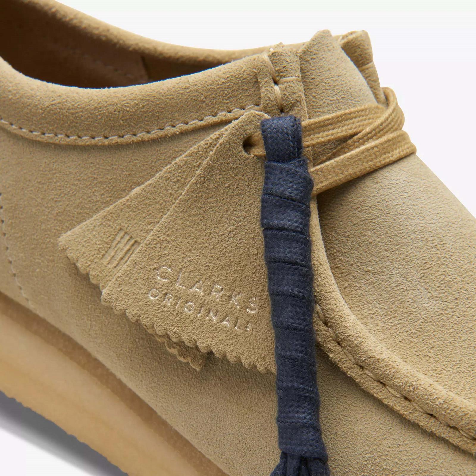 CLARKS Wallabee maple suede - Shop online at Monar