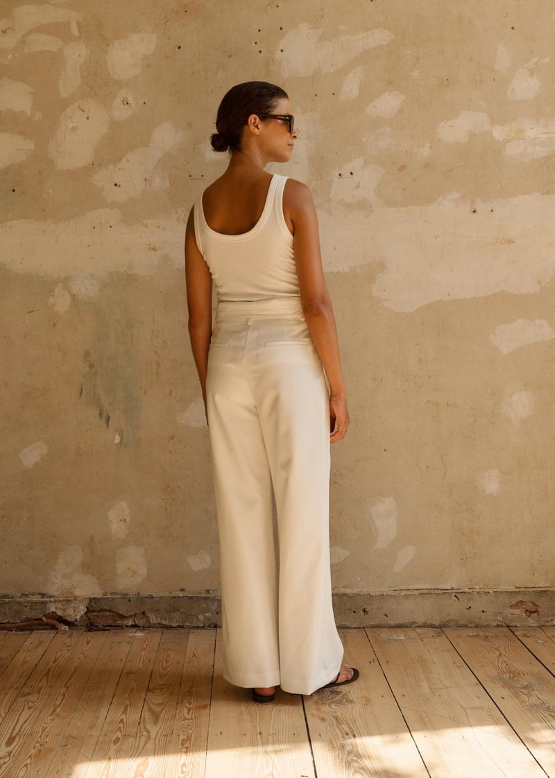 CLUB L'AVENIR Alaya trousers off white
