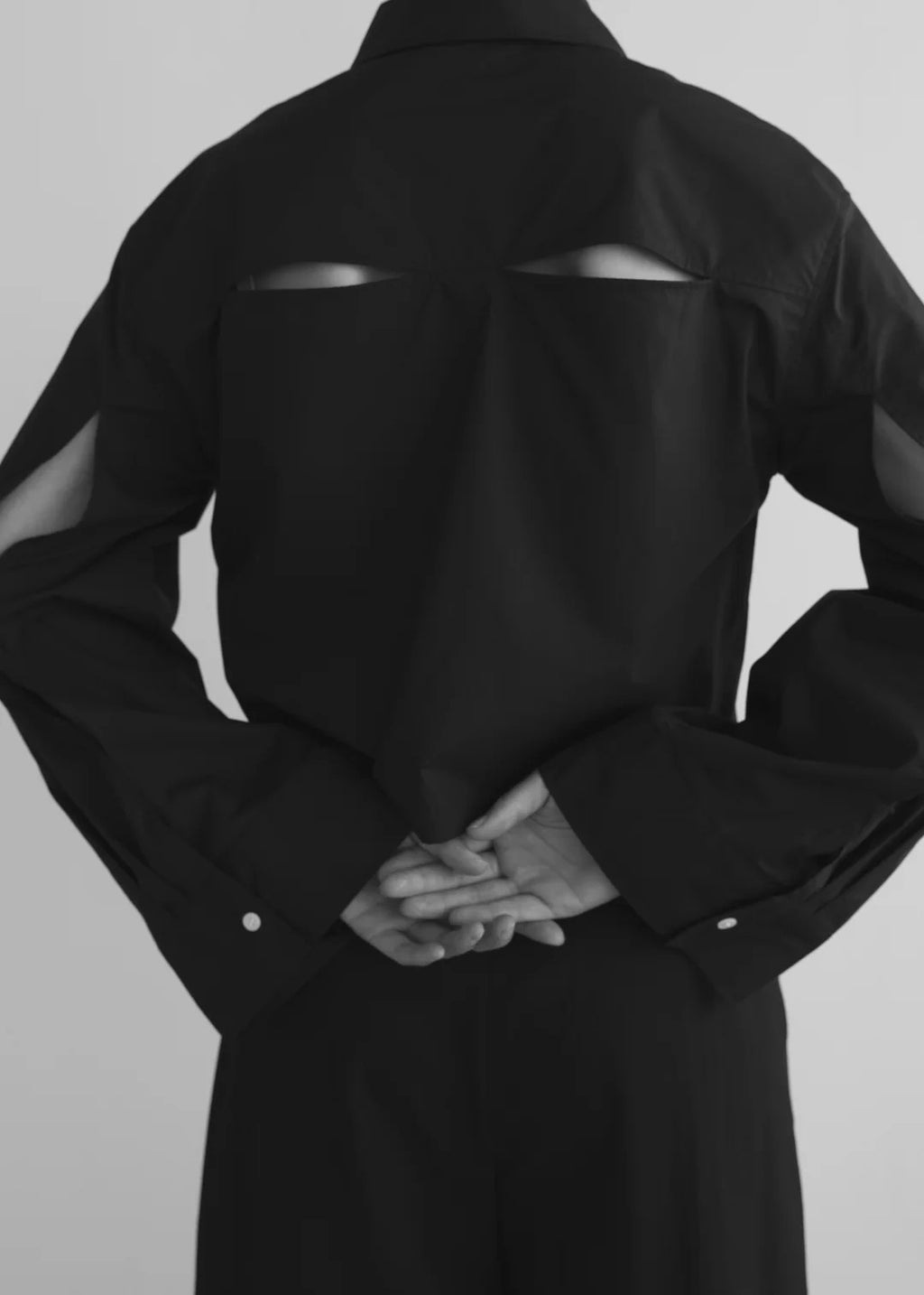 CLUB L'AVENIR Miyo shirt black
