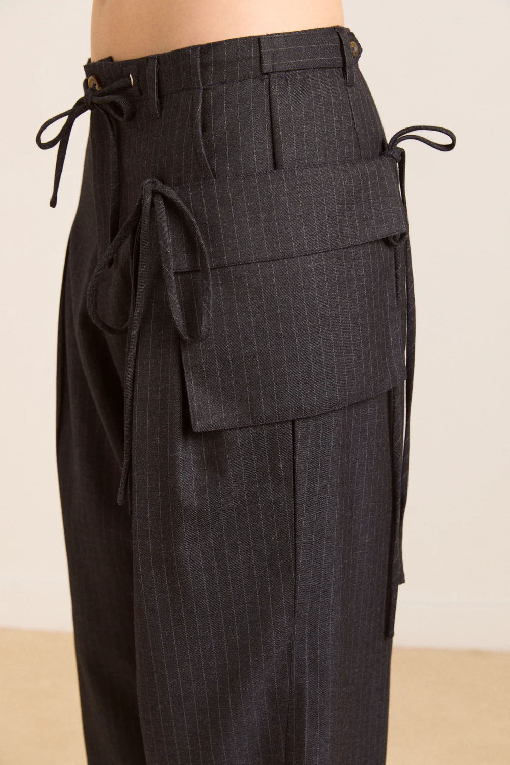 DAMSON MADDER Tatianna trouser navy pinstripe