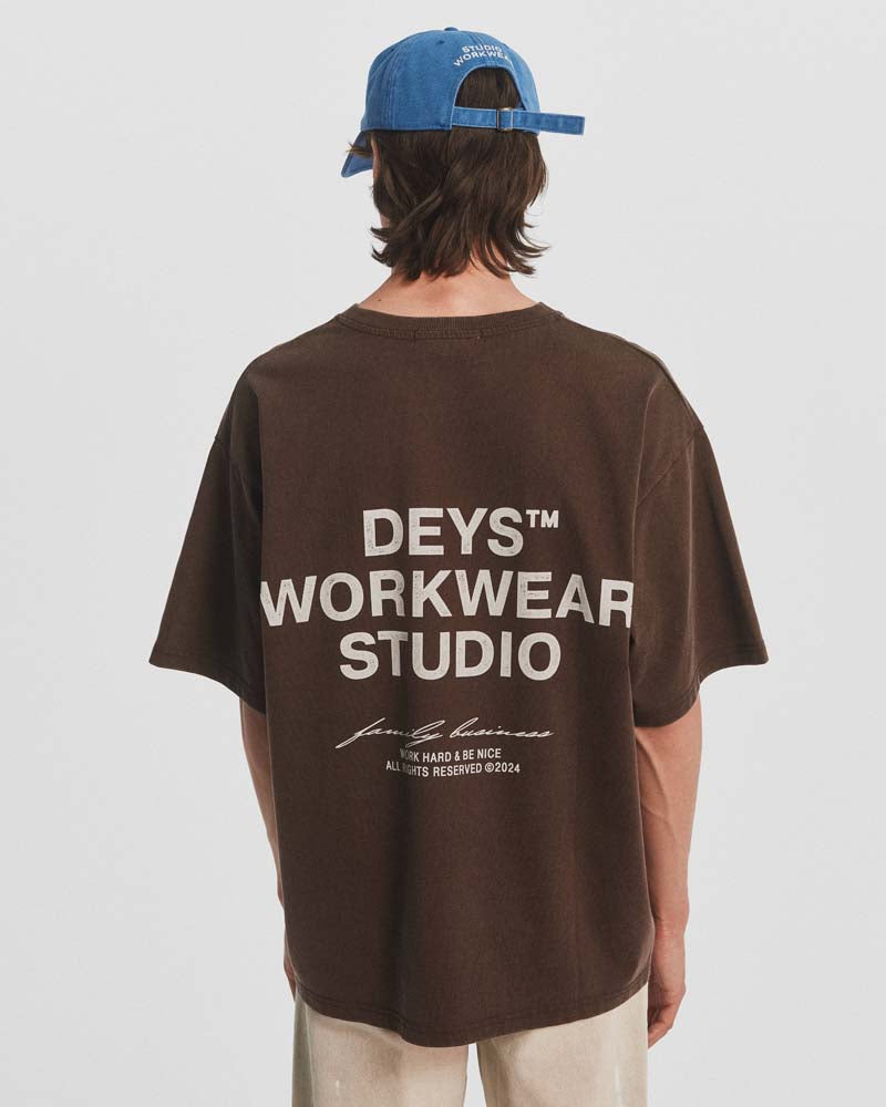 HILLSIDE PRINT TEE