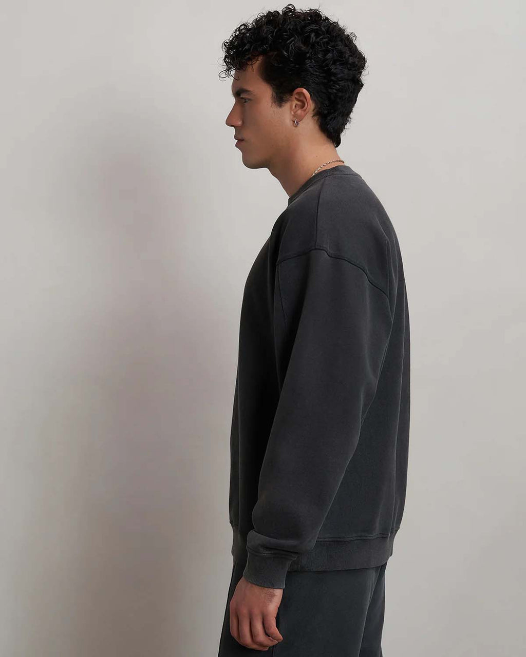 FILLING PIECES Sweatshirt boxy embroidered vintage black