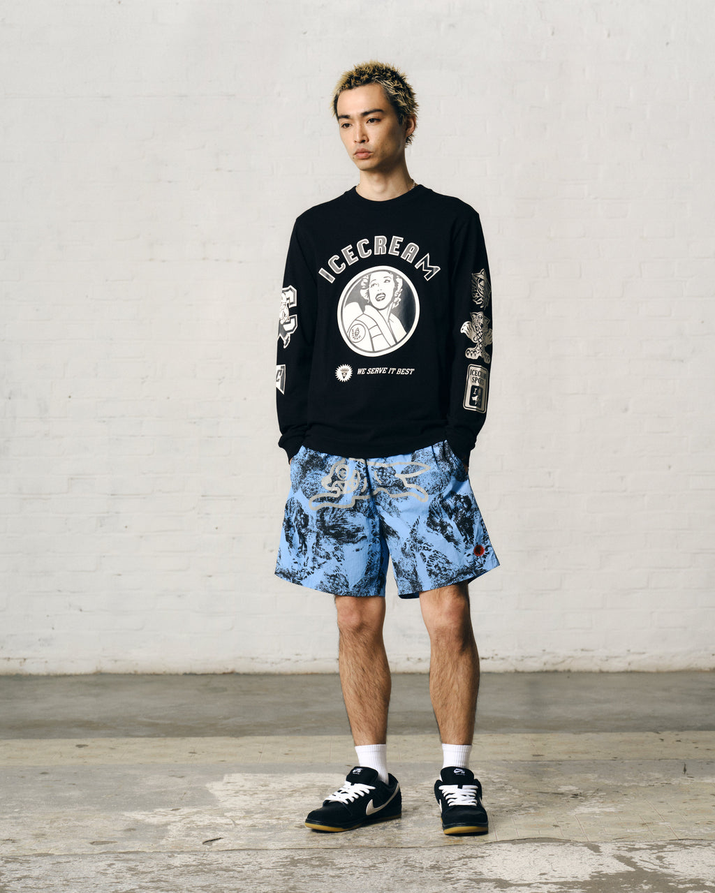 MULTI GRAPHIC LS T-SHIRT