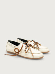 KIRRUNA Moc 09 shoes off white vernice