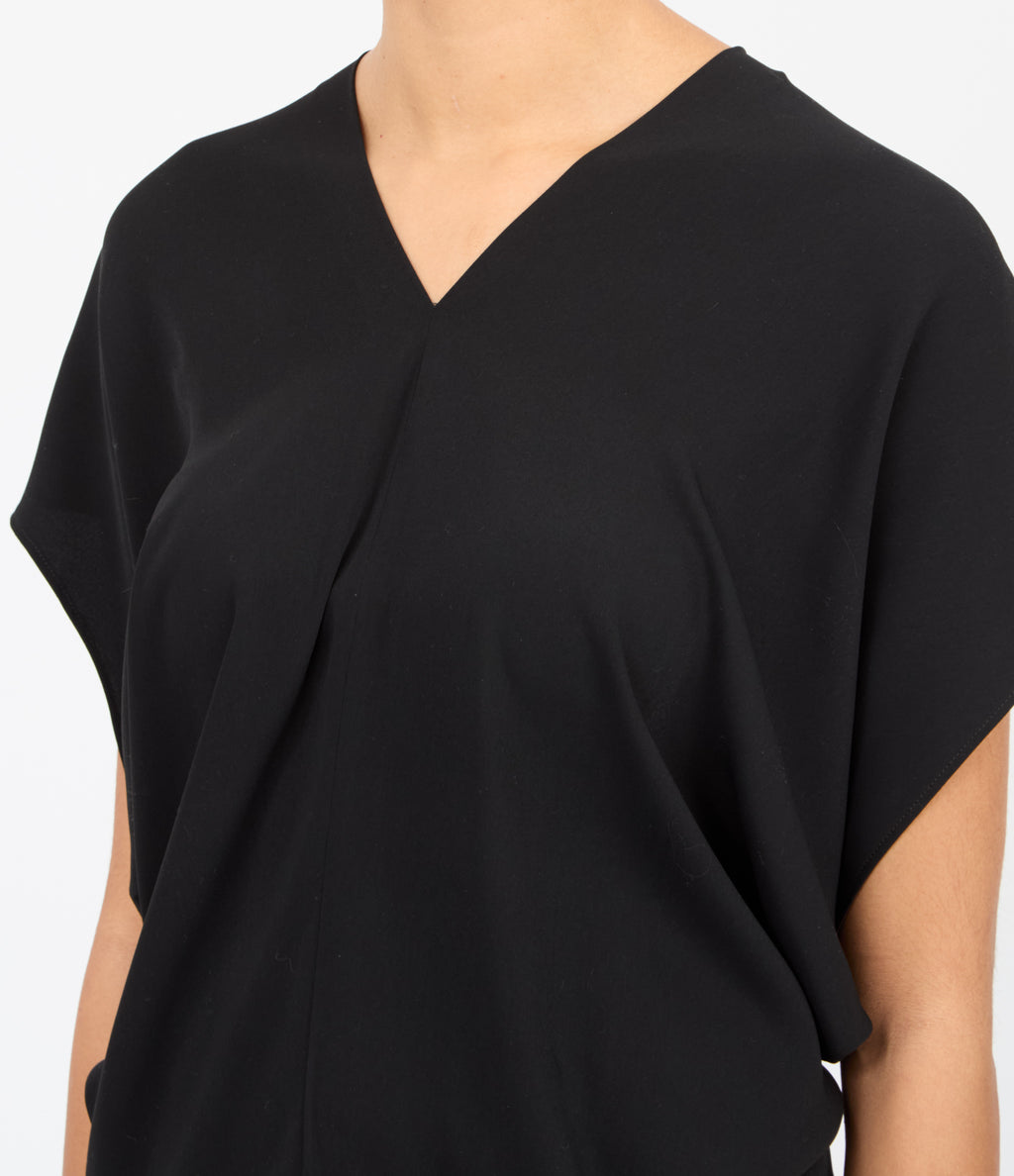 SHORT SLEEVED TOP