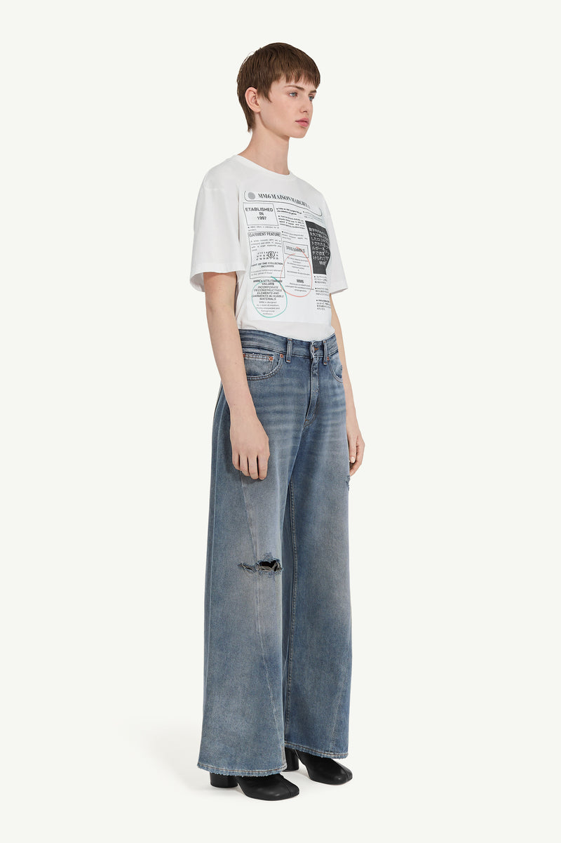 STRAIGHT LEG JEANS