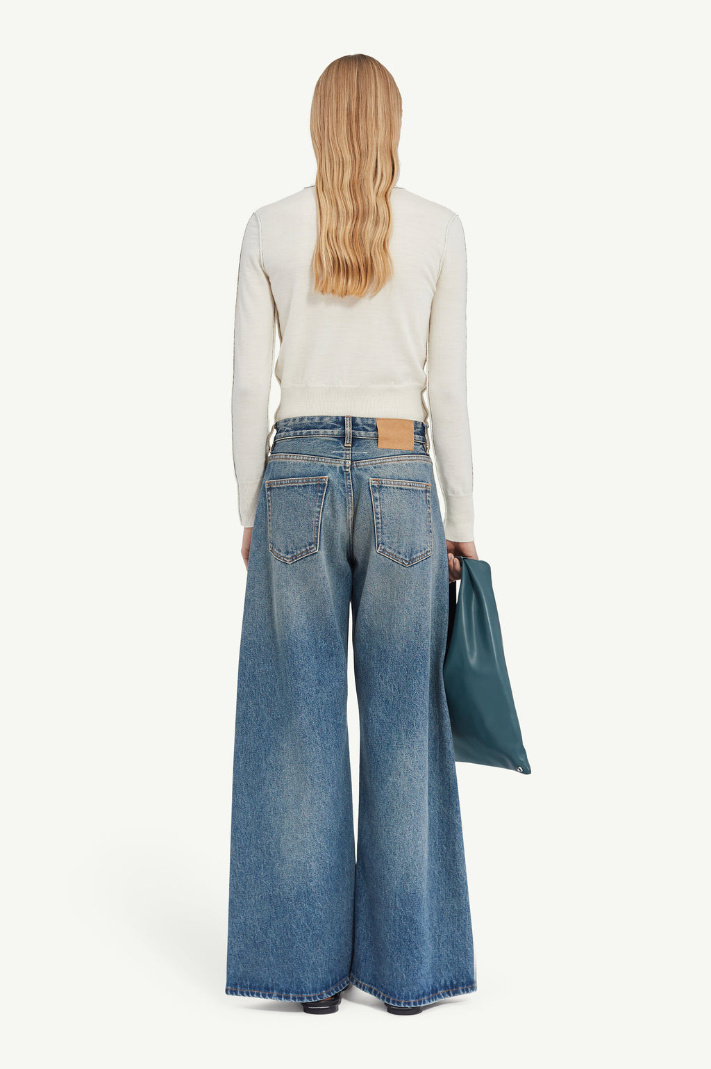 WIDE LEG JEANS