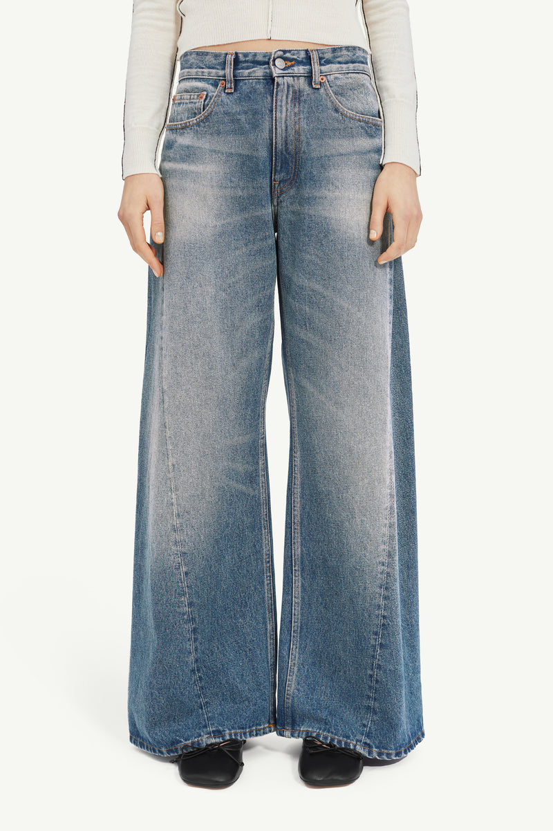 WIDE LEG JEANS