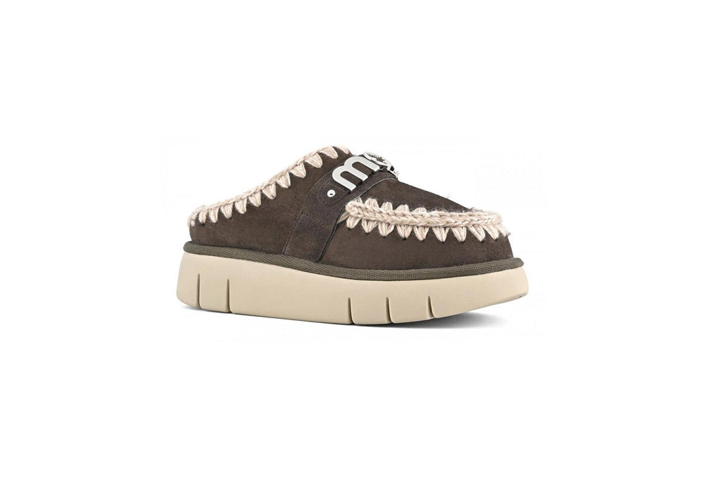 MOU FOOTWEAR Bounce clog metal logo mocha