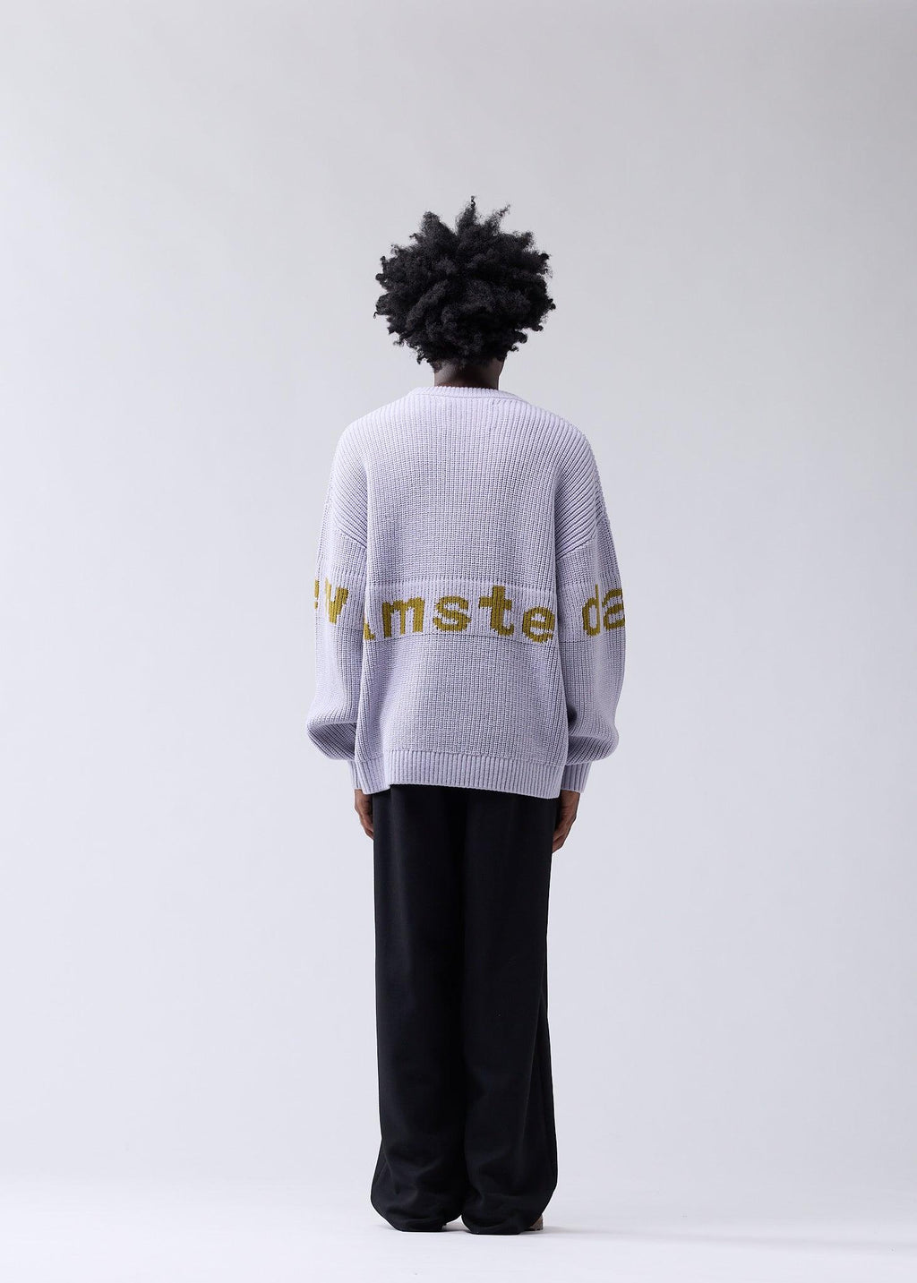 NAME CREW KNIT