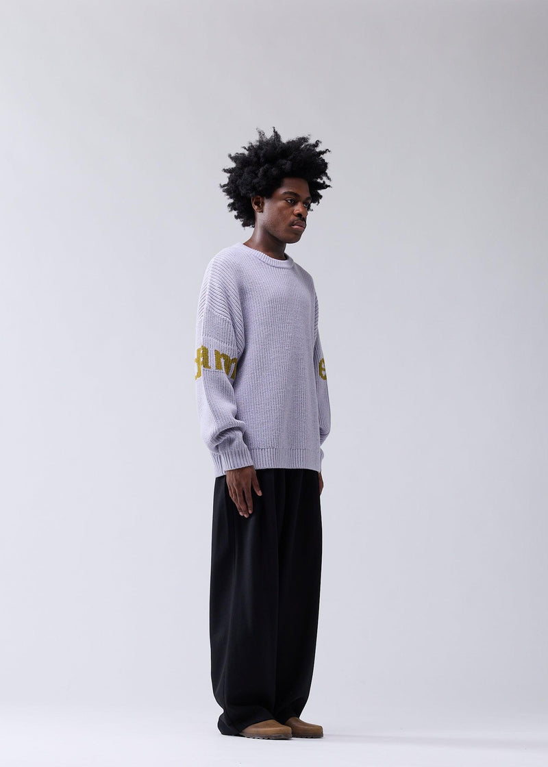 NAME CREW KNIT