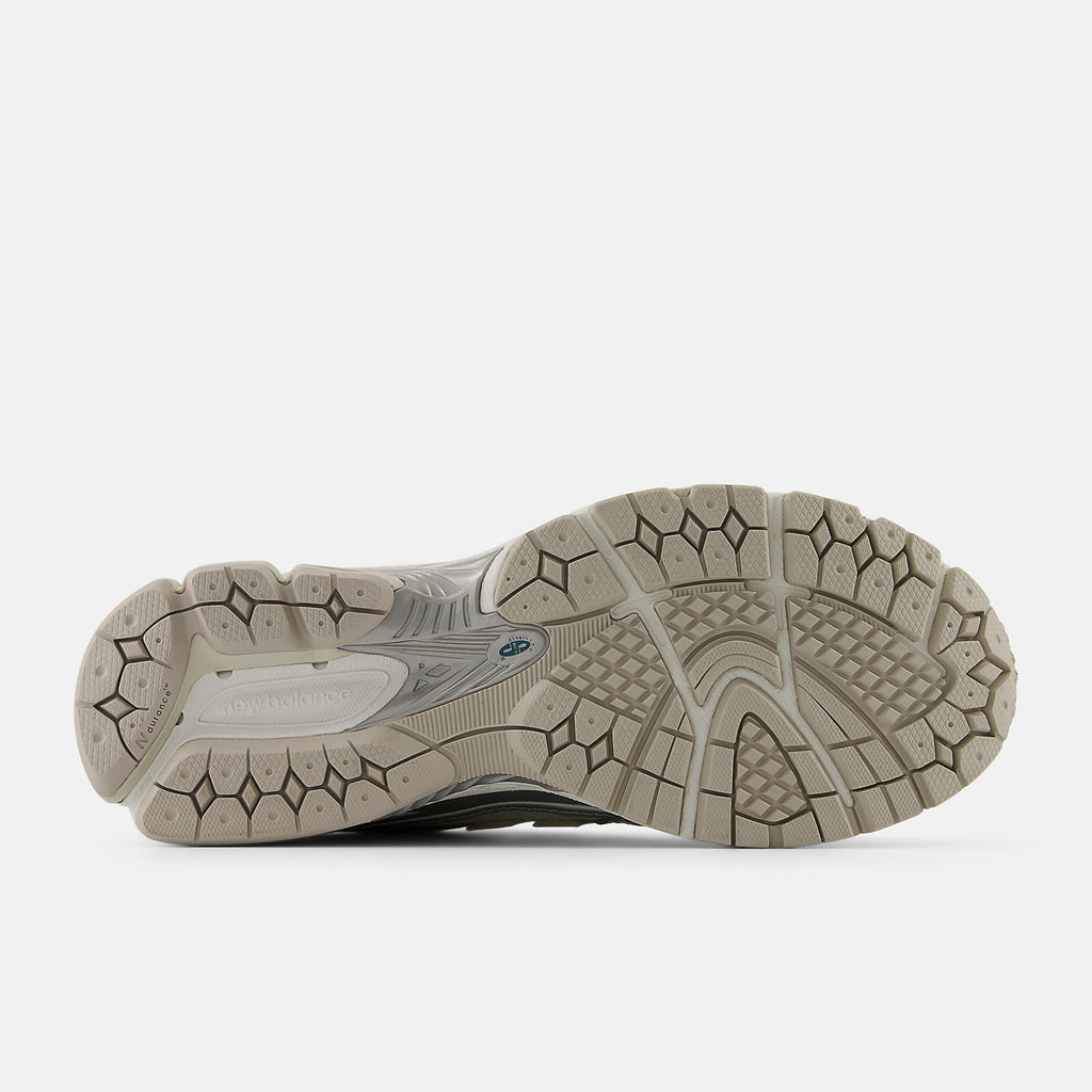 NEW BALANCE M1906REE