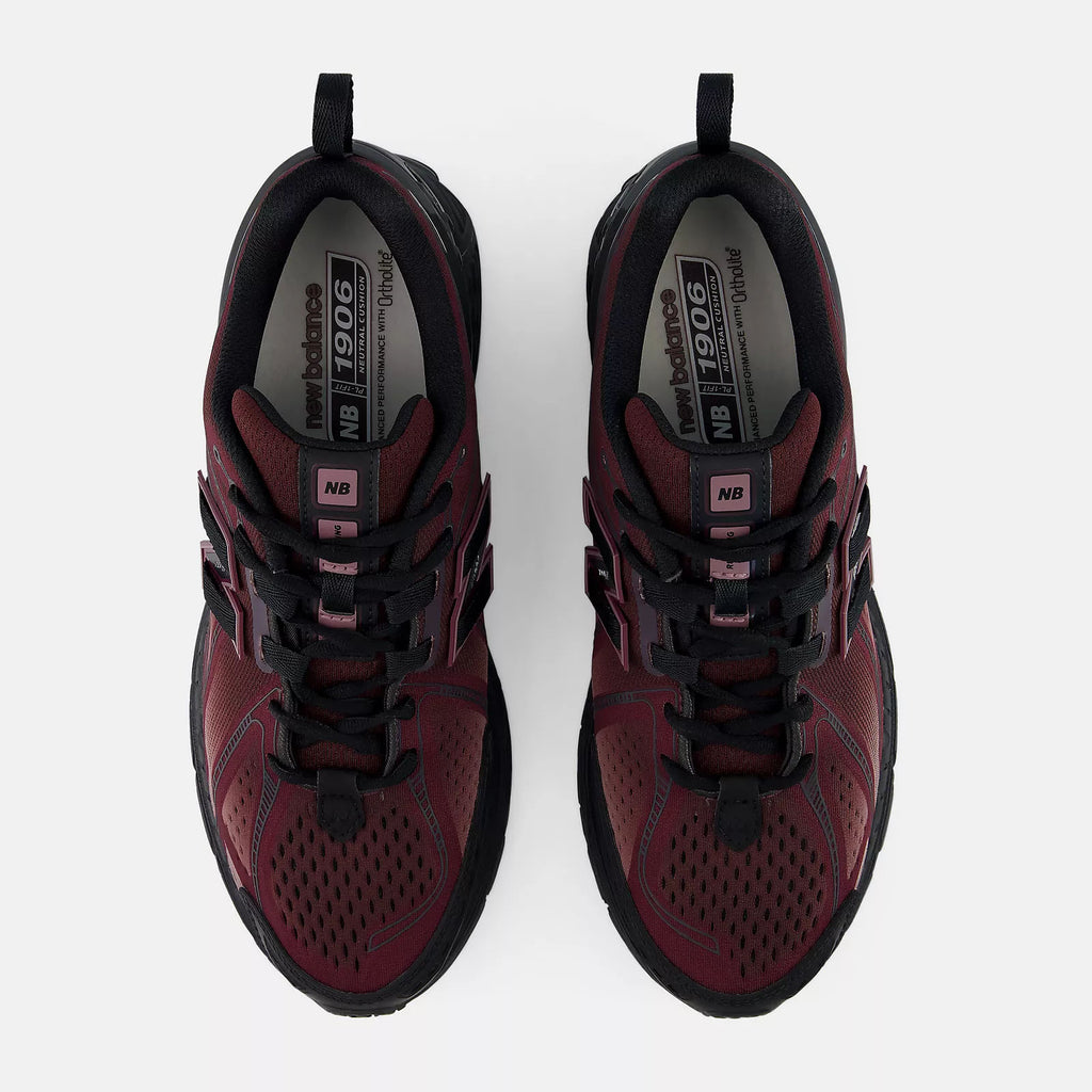 NEW BALANCE U19061R9 sneakers cherry leather black