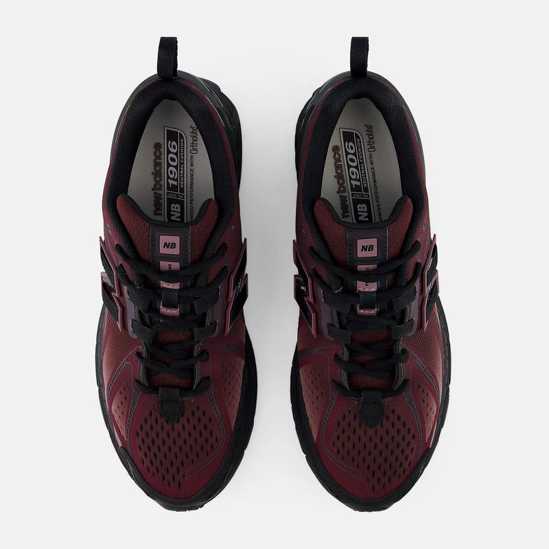 NEW BALANCE U19061R9 sneakers cherry leather black
