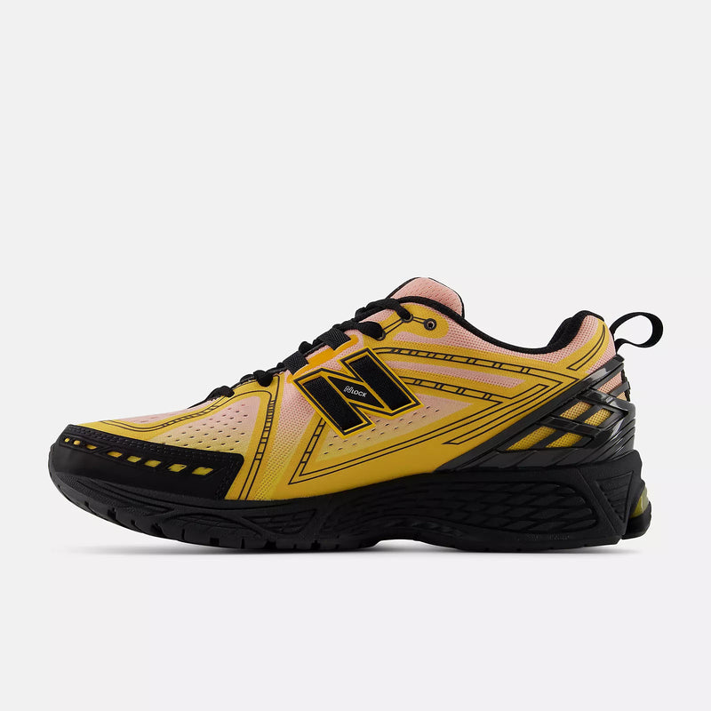 NEW BALANCE U1906596 sneakers amber haze black