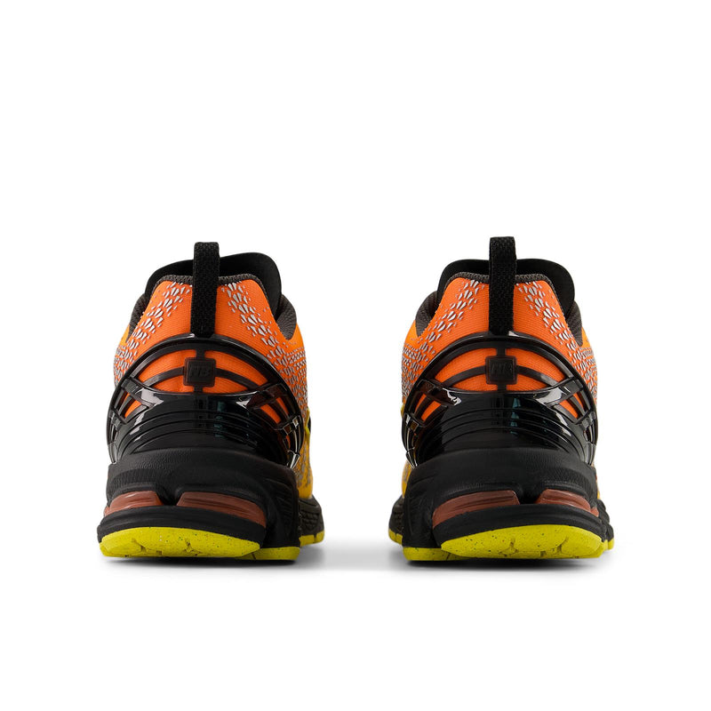 NEW BALANCE U19066QG sneakers punch yellow tangerine heat