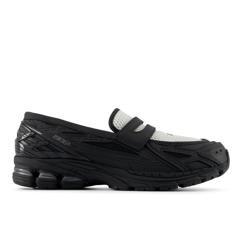 NEW BALANCE U19068G9 loafers black angora