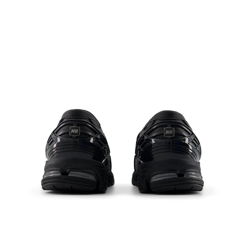 NEW BALANCE U19068G9 loafers black angora