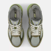 NEW BALANCE U20101AH sneakers covert green dry lime