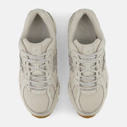 NEW BALANCE U7407KF sneakers moonbeam sea salt