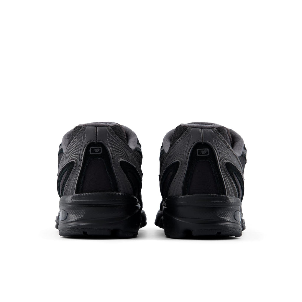 NEW BALANCE U7408XH sneakers black