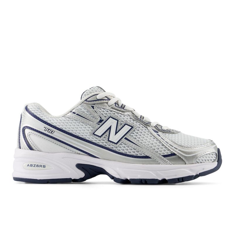 NEW BALANCE U740WN2
