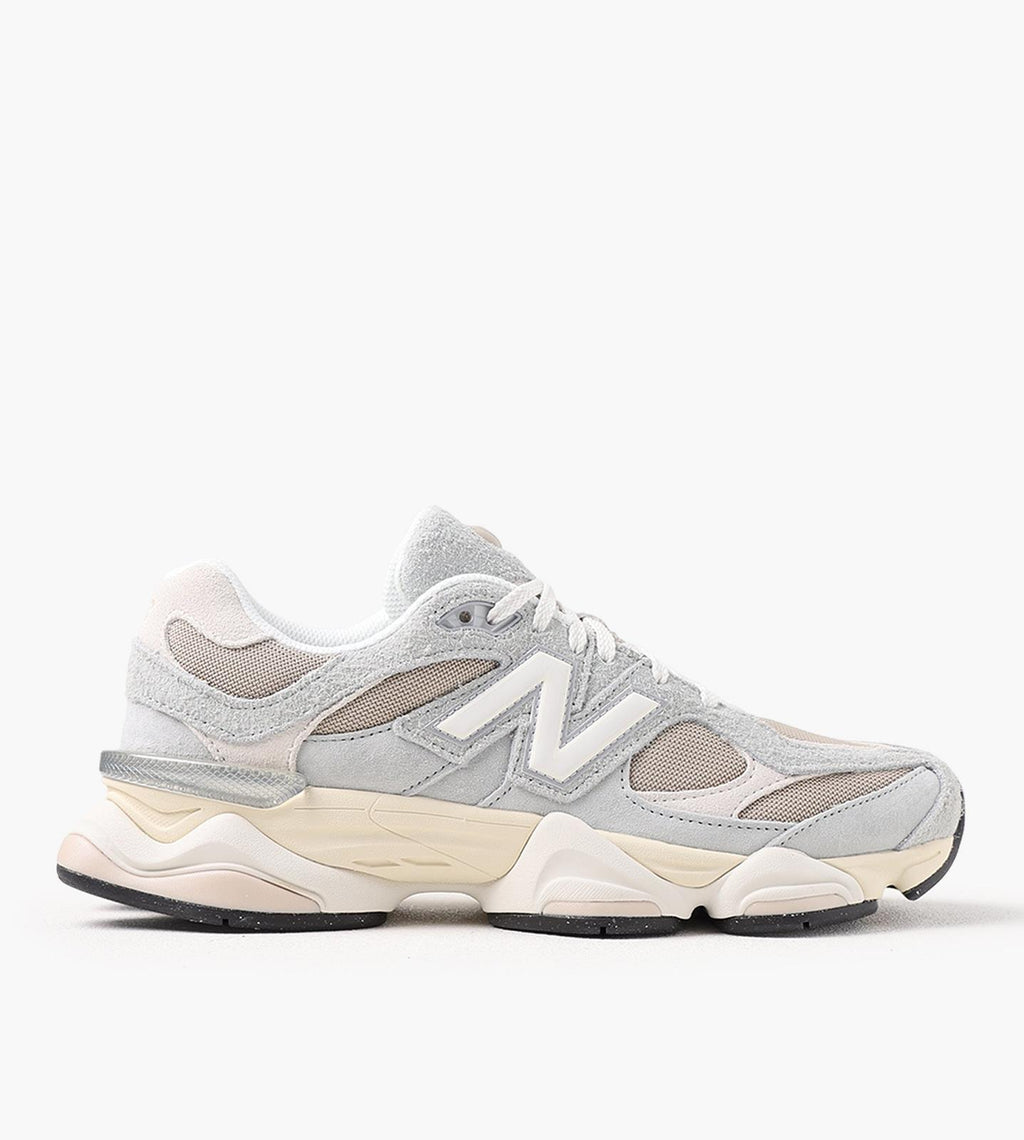 NEW BALANCE U9060440